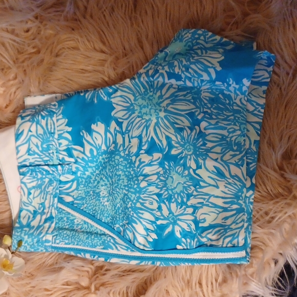 🏖 💙💖🤍SUPER CUTE LILLY PULITZER SHORTS - Picture 6 of 6